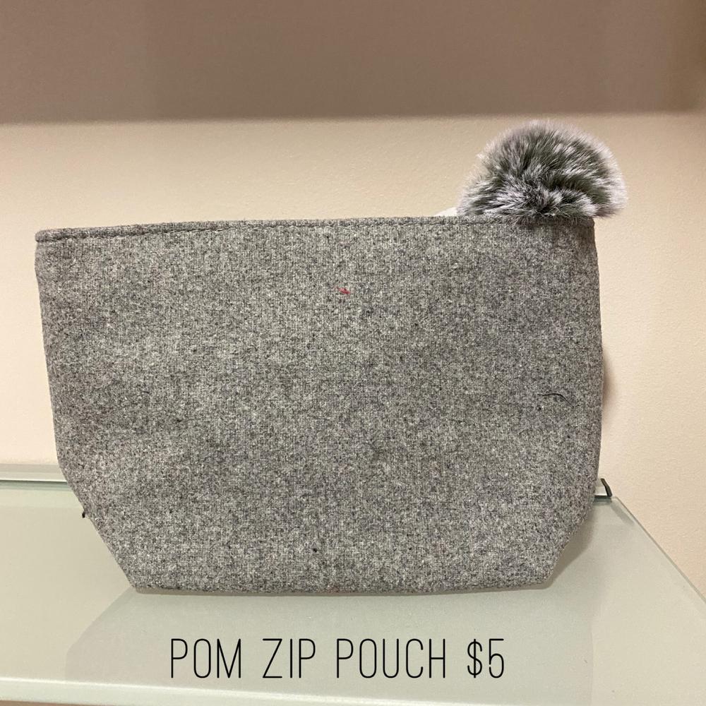 Small Pom Zip Pouch