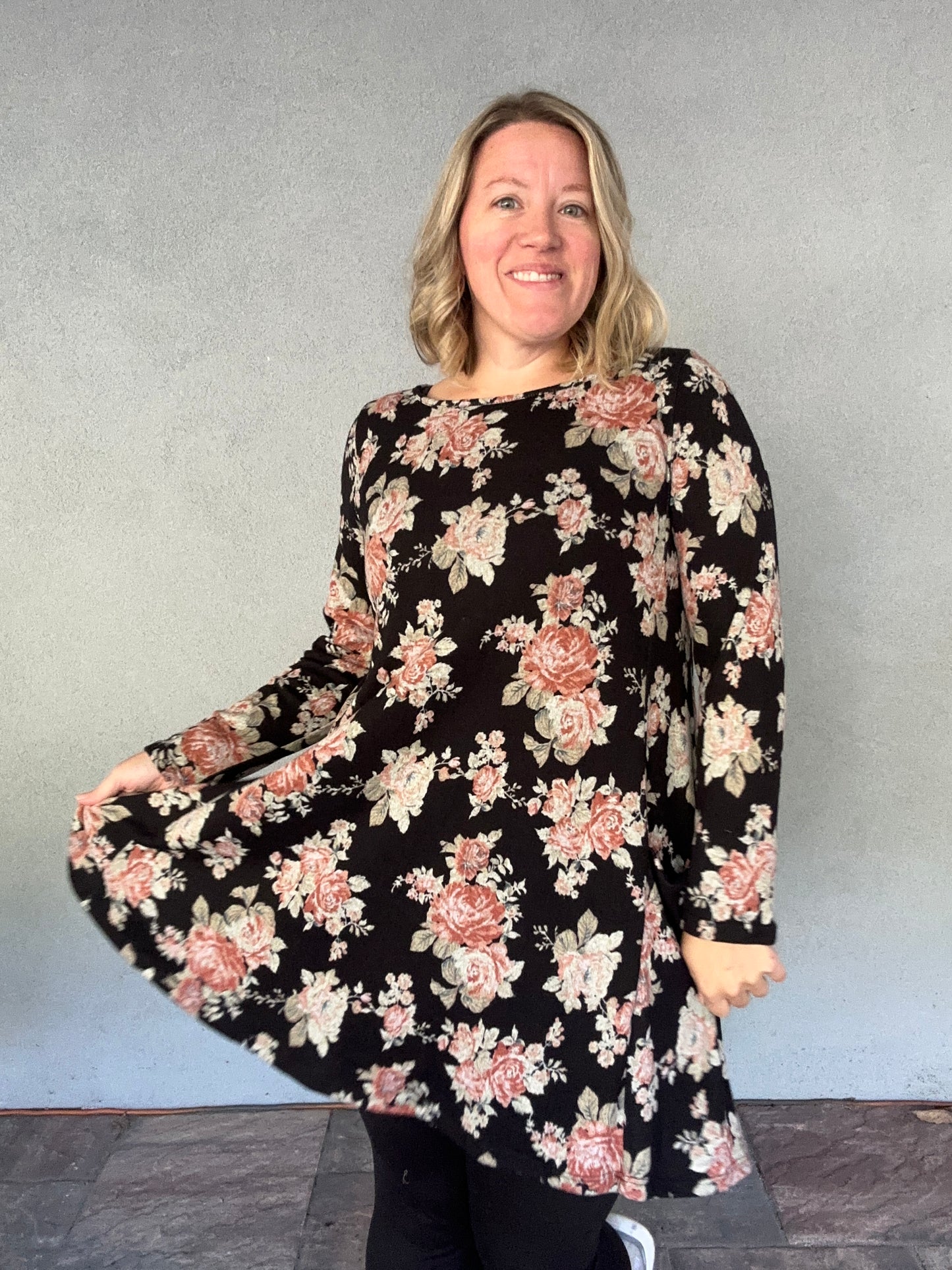 Hacci Floral Knit Tunic Dress with Pockets