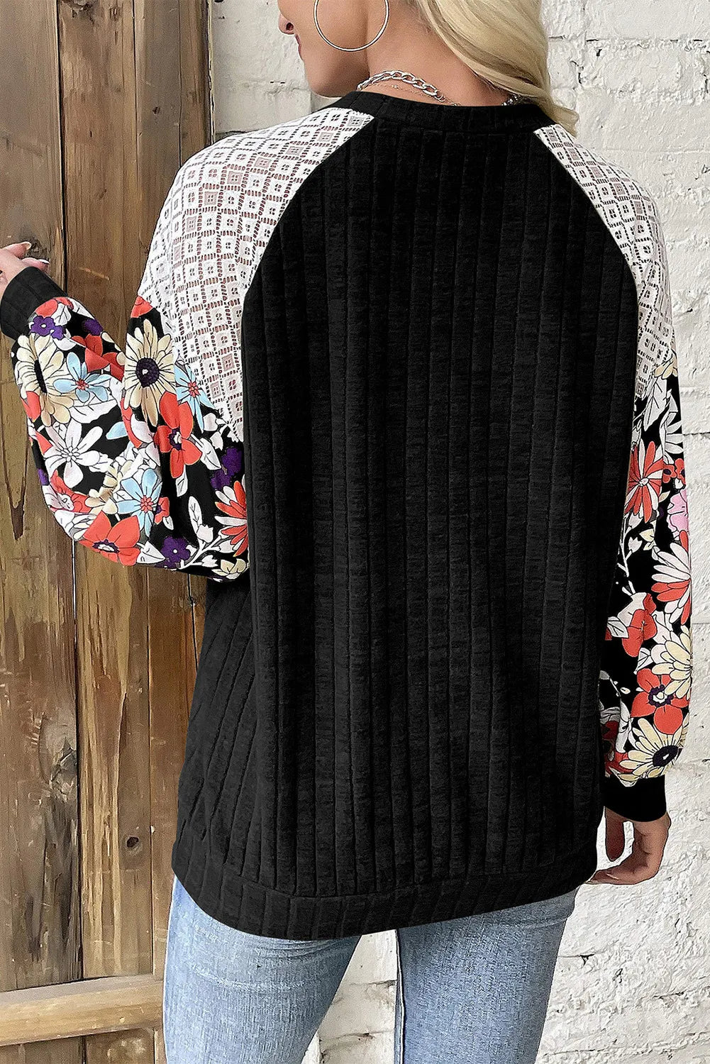 Printed Round Neck Lace Long Sleeve Top