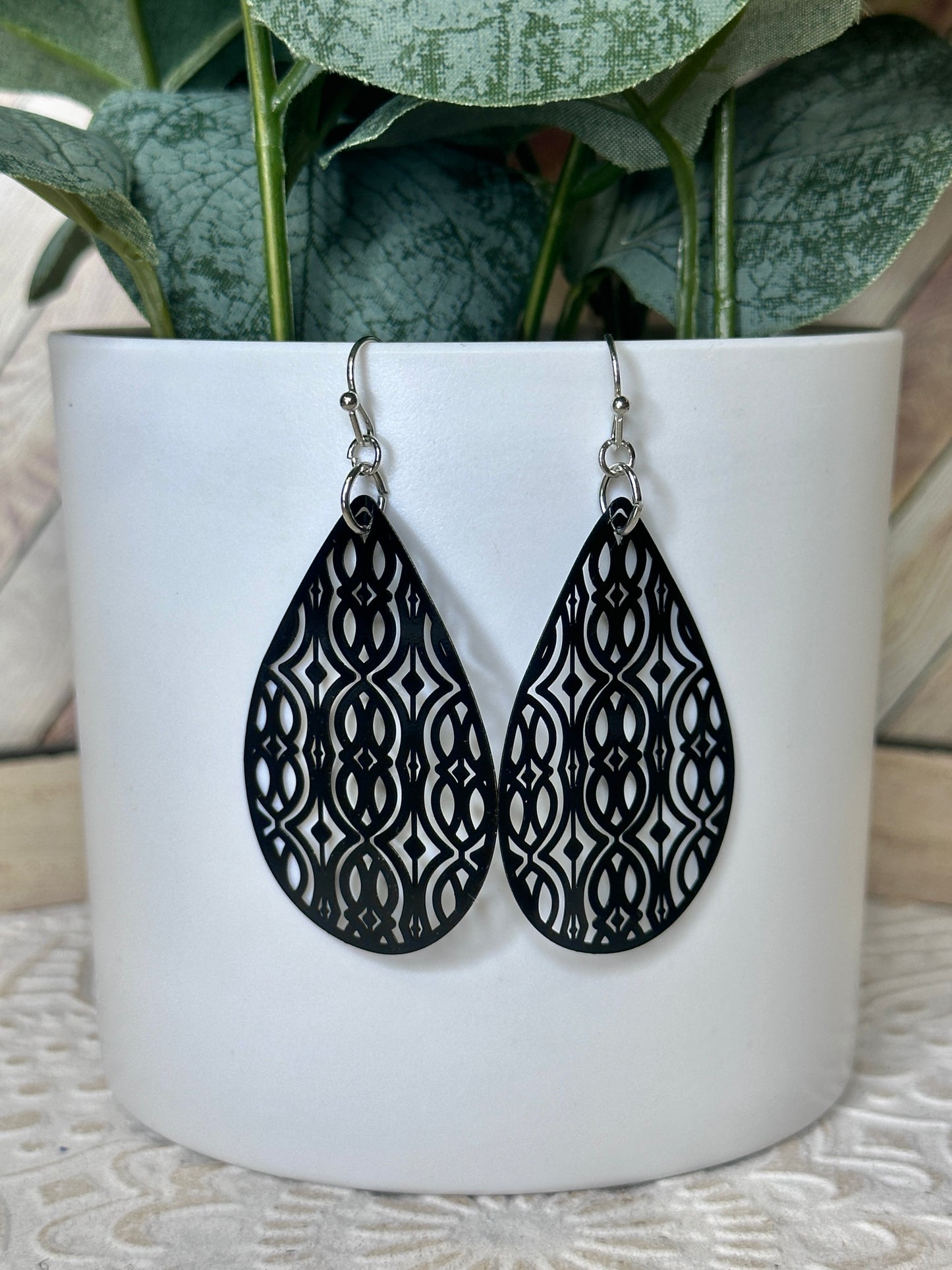 Black Cutout Teardrop Earrings