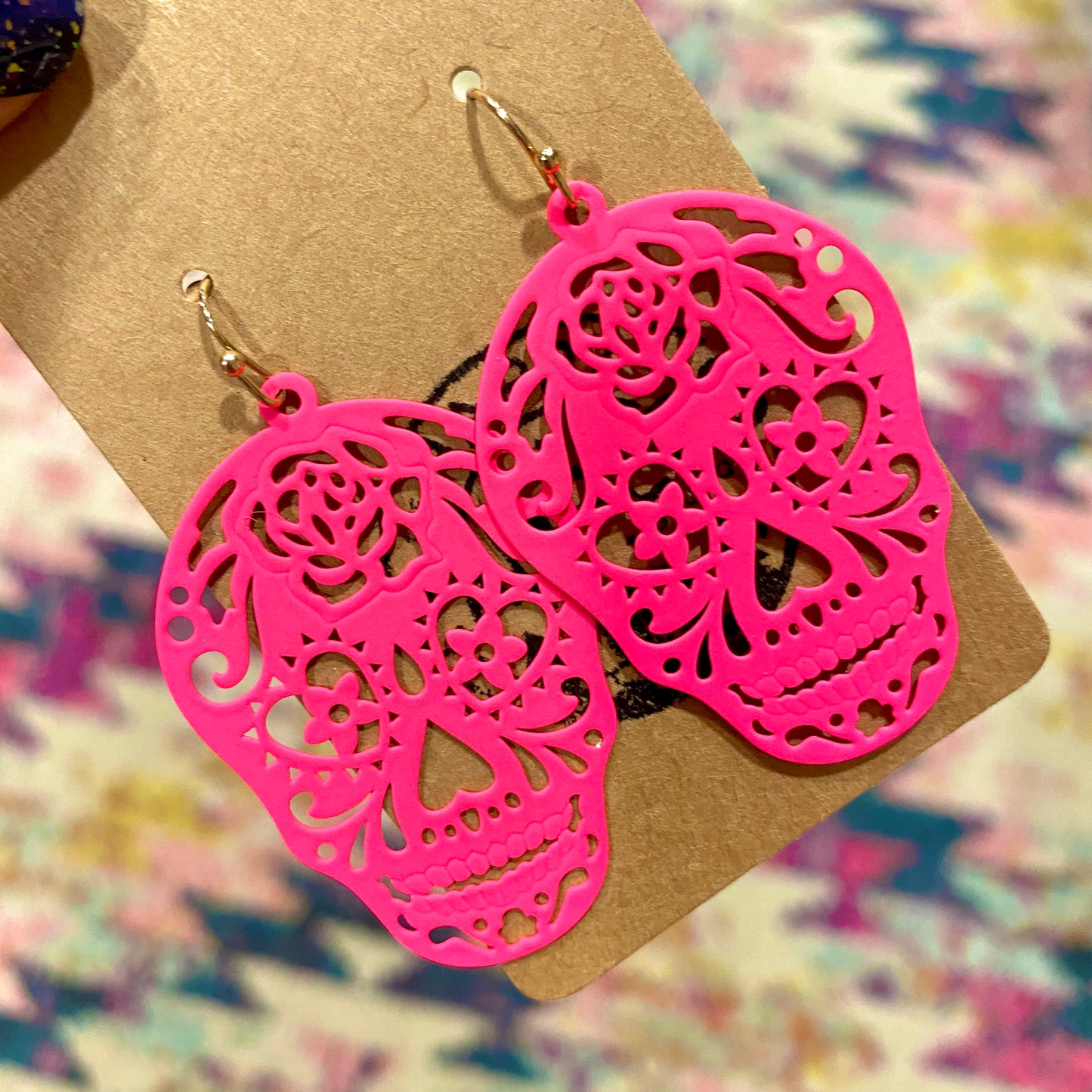 Skull Cutout Earrings - Pink