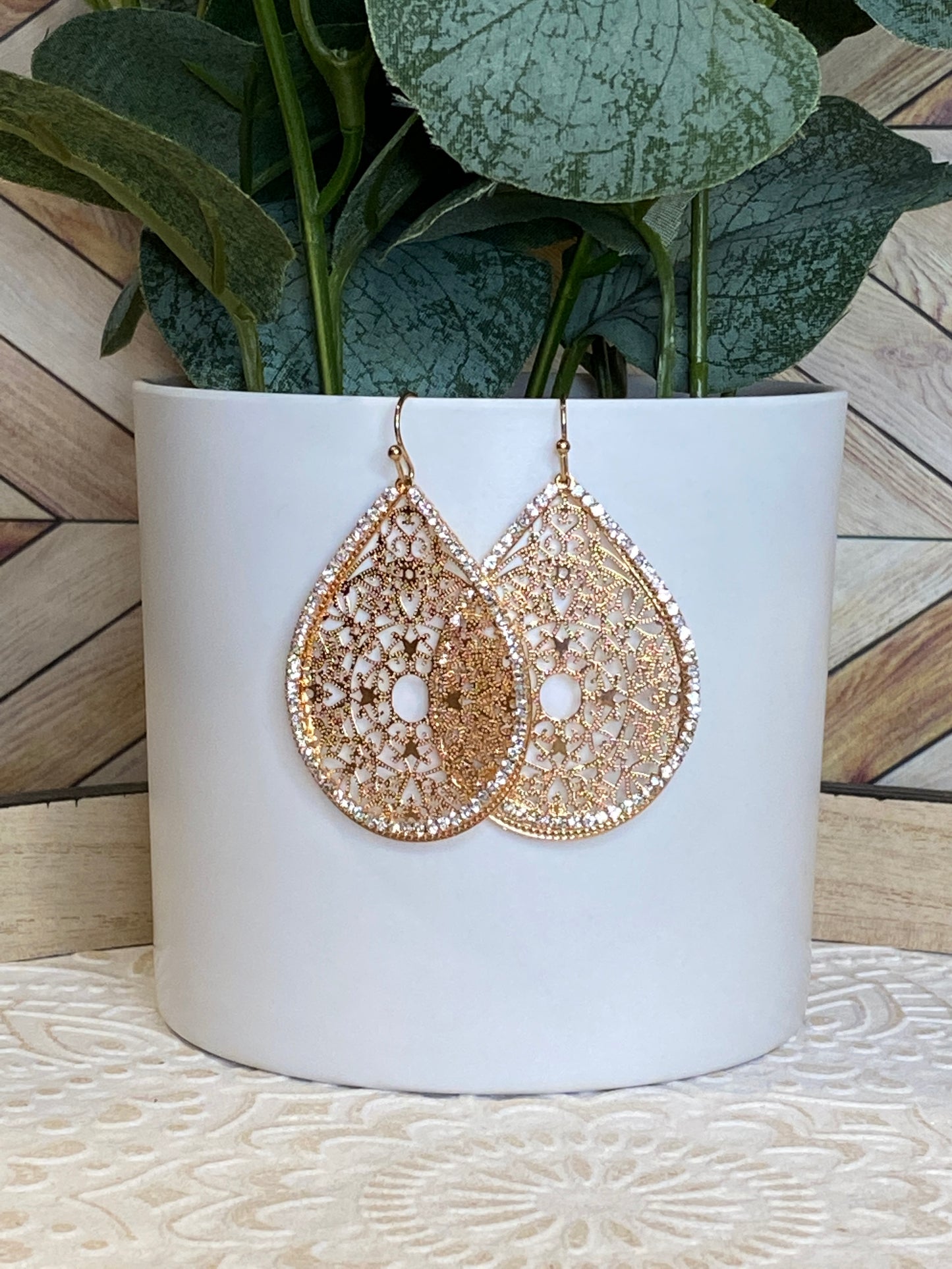 Filagree teardrop Earrings